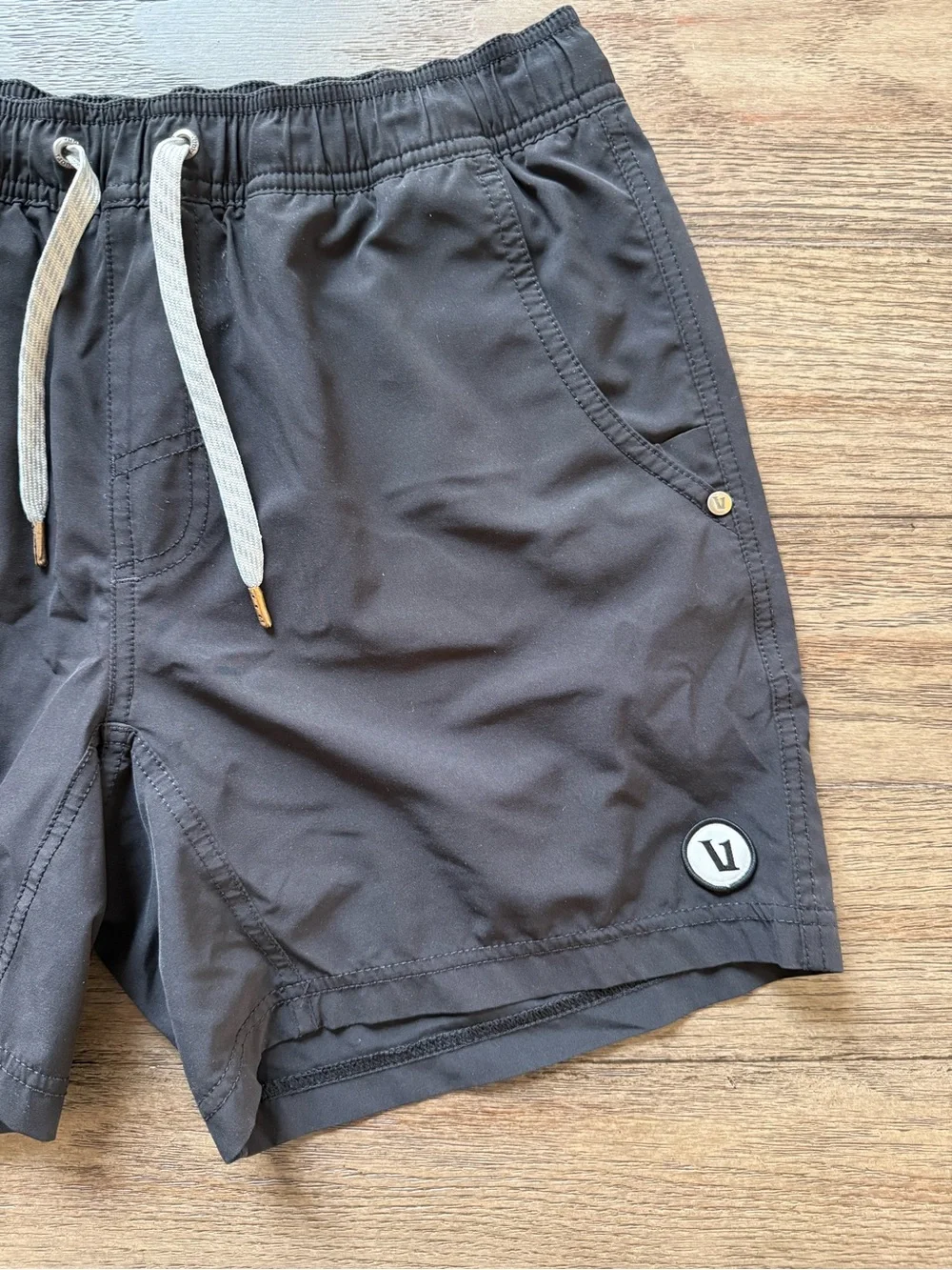 Vuori - Mens Black Drawstring Athletic Shorts